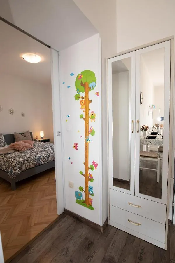 Apartments With A Parking Space Ika, Opatija - 7931 Icici